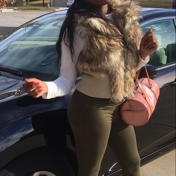 LOUIS VUITTON Monogram Papillon 26 - Picture 4 of 4